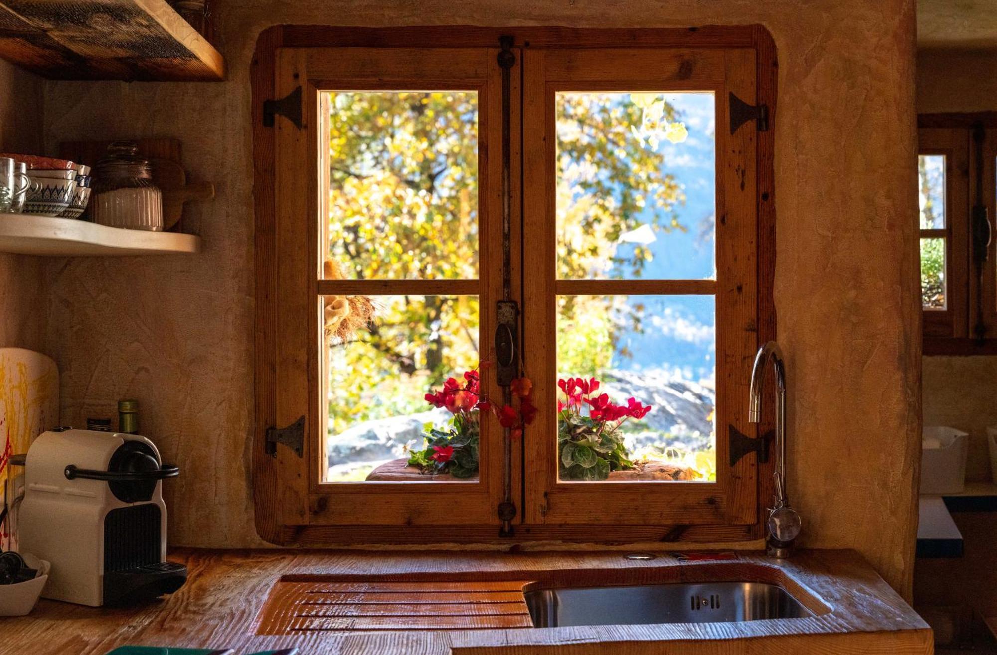 Resalbert Chalet Chiavenna Exteriör bild