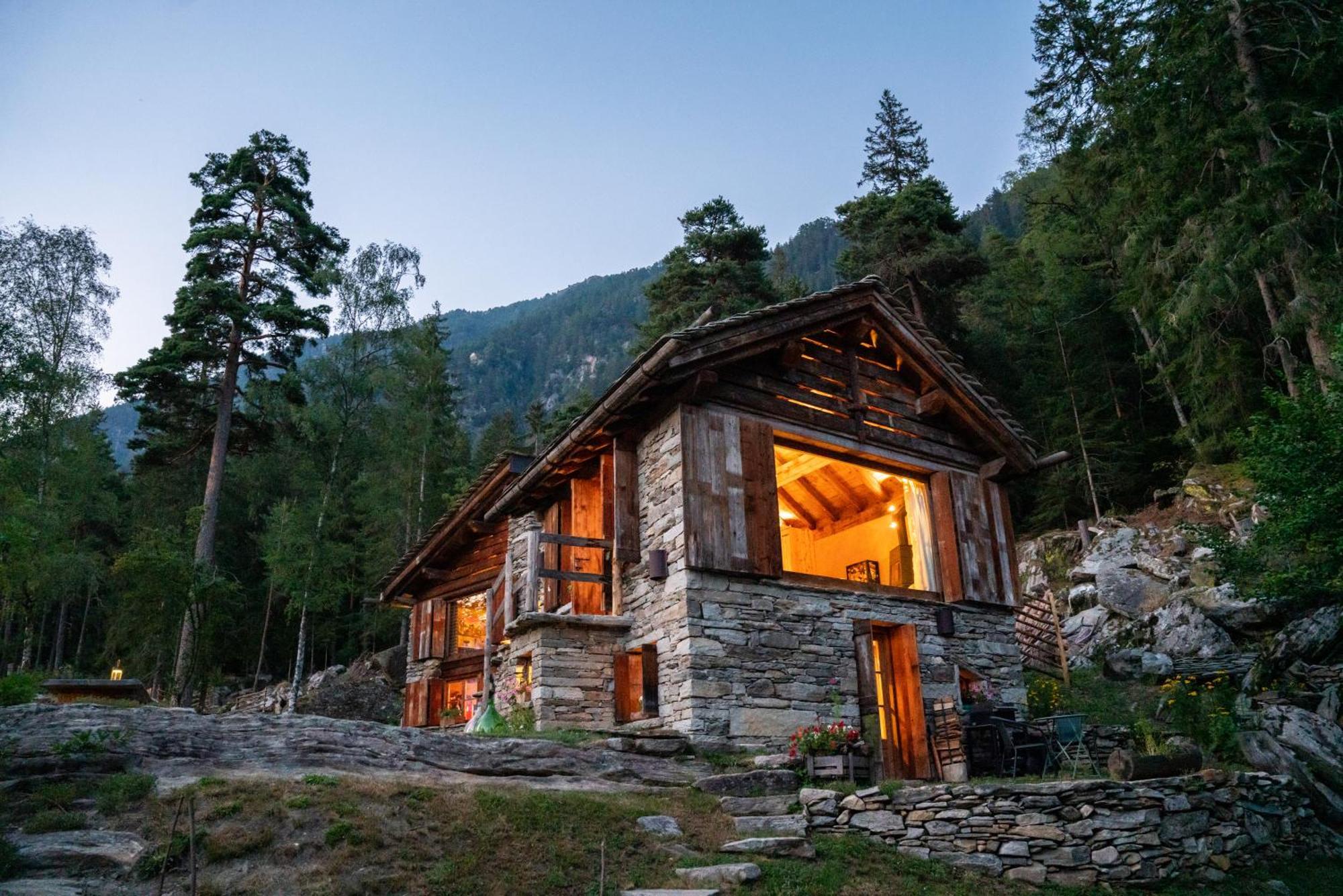 Resalbert Chalet Chiavenna Exteriör bild